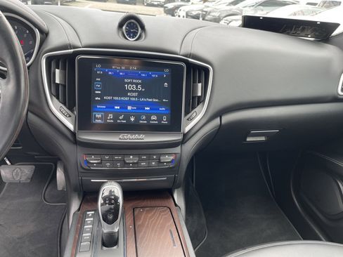 Used 2017 Maserati Ghibli S Q4 image 8