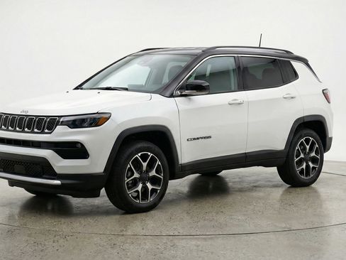 Used 2025 Jeep Compass Limited image 3