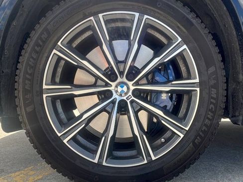 Used 2021 BMW X5 M50i w/ Executive Package image 46