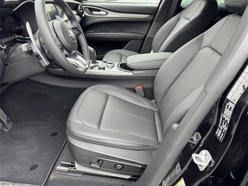 New 2025 Alfa Romeo Stelvio Sprint image 13