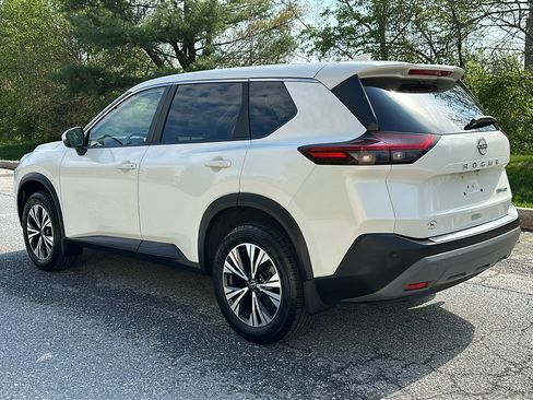 Certified 2023 Nissan Rogue SV AWD/4WD image 7
