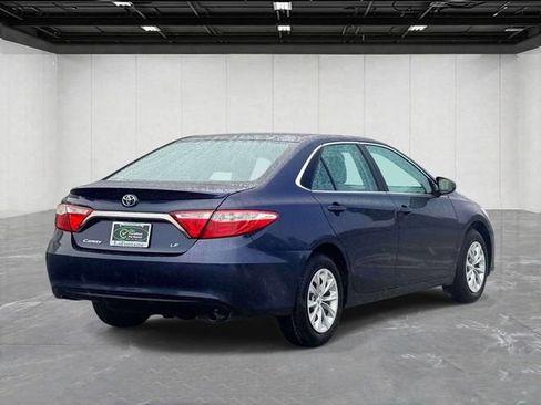 Used 2016 Toyota Camry LE FWD image 5