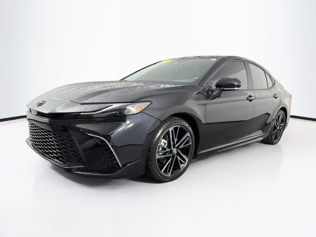 Used 2026 Toyota Camry XSE FWD image 3