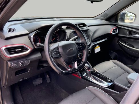 Used 2022 Chevrolet TrailBlazer RS FWD image 17