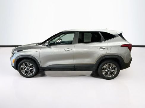 Used 2024 Kia Seltos LX AWD/4WD image 4