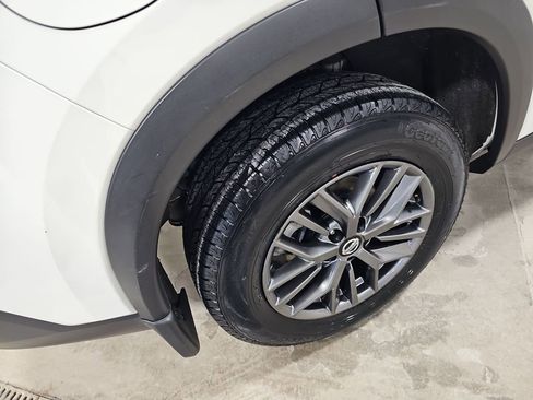 Used 2021 Nissan Rogue S image 13