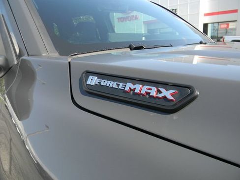 Used 2025 Toyota Tacoma TRD Off-Road AWD/4WD image 12