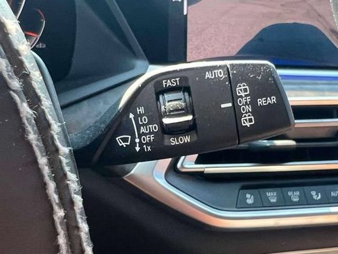 Used 2020 BMW X7 M50i w/ Dynamic Handling Package AWD/4WD image 35