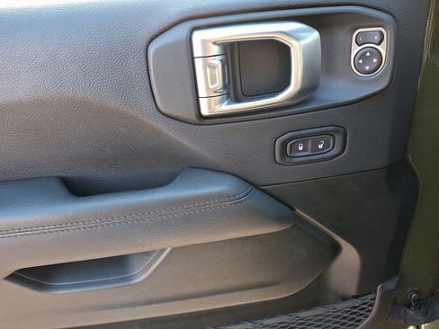 Certified 2022 Jeep Wrangler Unlimited Sahara image 12