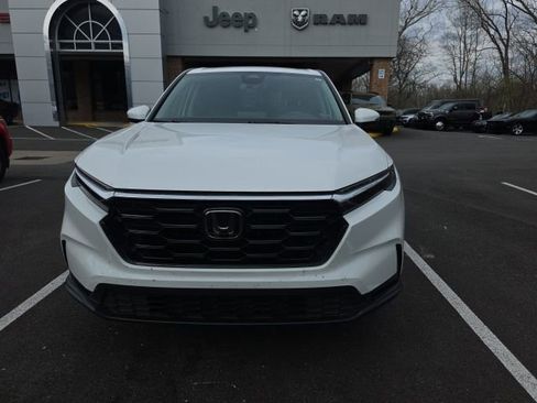 Used 2023 Honda CR-V EX image 2