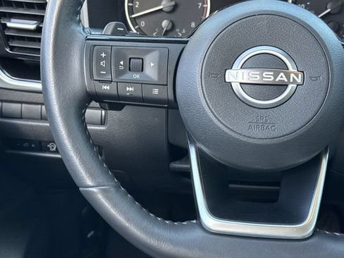 Used 2023 Nissan Rogue SL w/ SL Premium Package AWD/4WD image 16