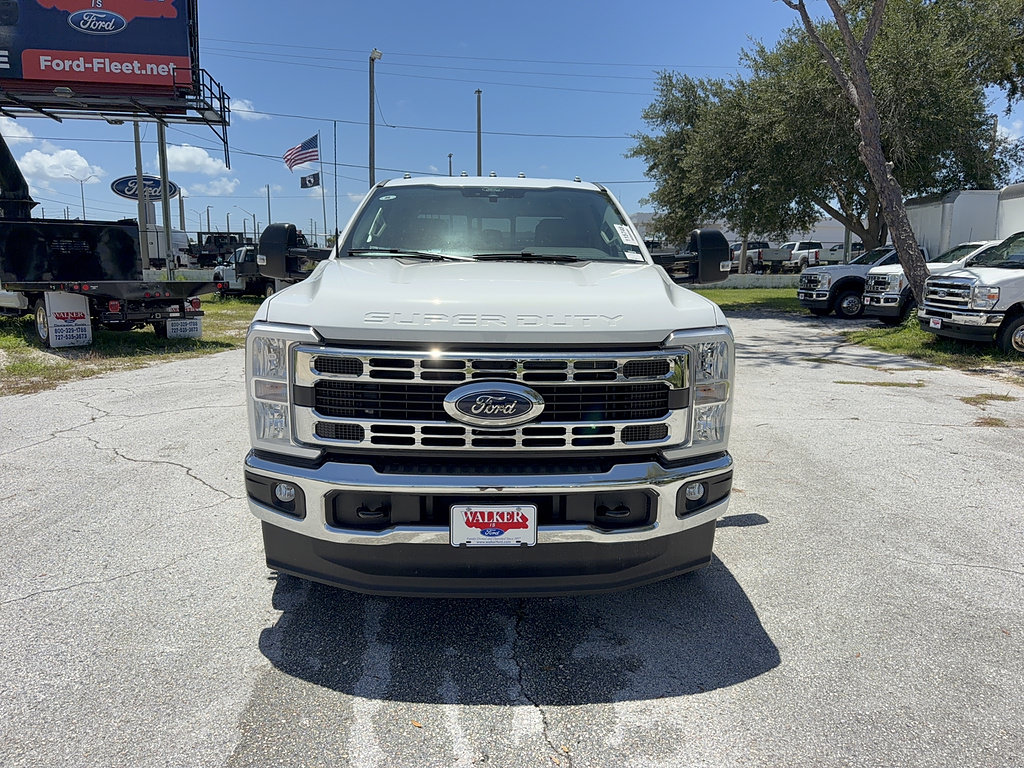 New 2026 Ford F350 XL w/ XL Chrome Package AWD/4WD image 3