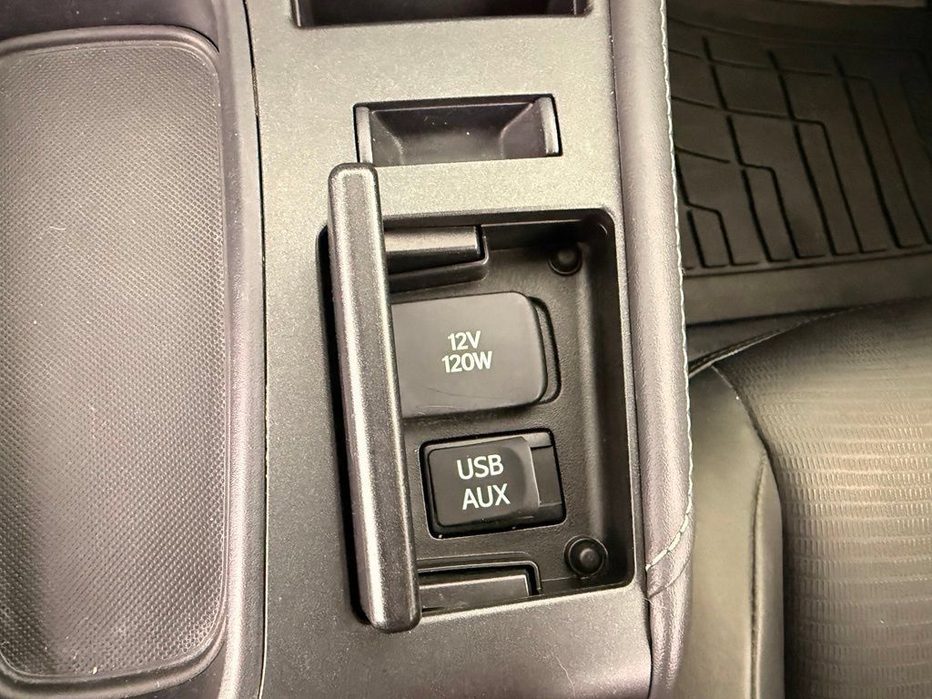 Used 2012 Lexus CT 200h Premium FWD image 23