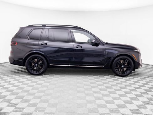 Used 2024 BMW X7 xDrive40i w/ M Sport Package AWD/4WD image 6