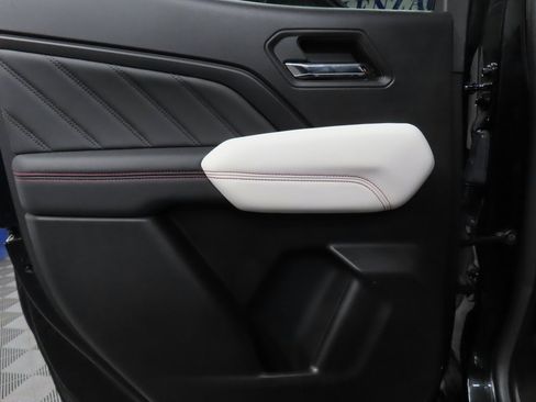 Used 2024 GMC Canyon AT4X image 53