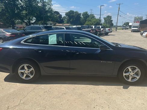 Used 2017 Chevrolet Malibu LS FWD image 6