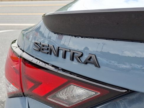 New 2025 Nissan Sentra SR w/ Midnight Edition image 6