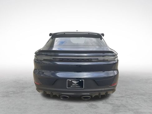 Used 2024 Porsche Cayenne Turbo GT image 8