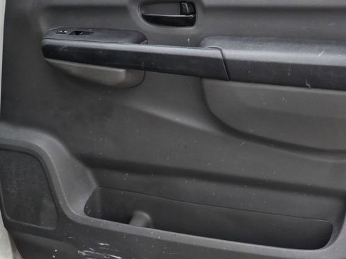 Used 2015 Nissan NV 2500 SV w/ Technology Package image 8