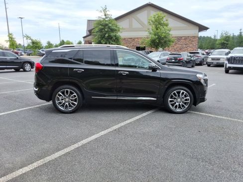 Certified 2024 GMC Terrain Denali w/ Denali Premium Package AWD/4WD image 4