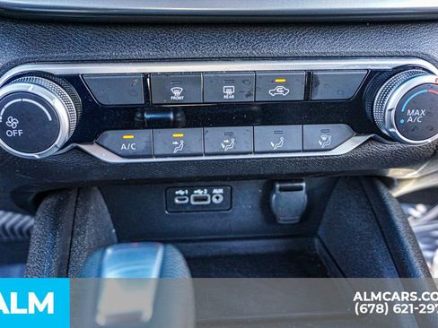 Used 2025 Nissan Altima 2.5 SV image 40