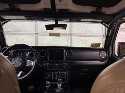 Used 2018 Jeep Wrangler Unlimited Sahara AWD/4WD image 20
