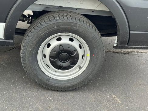 New 2026 Ford Transit 250 148 Medium Roof image 7