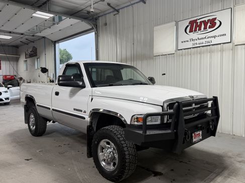 Used 1999 Dodge Ram 2500 Truck 4x4 Regular Cab image 2