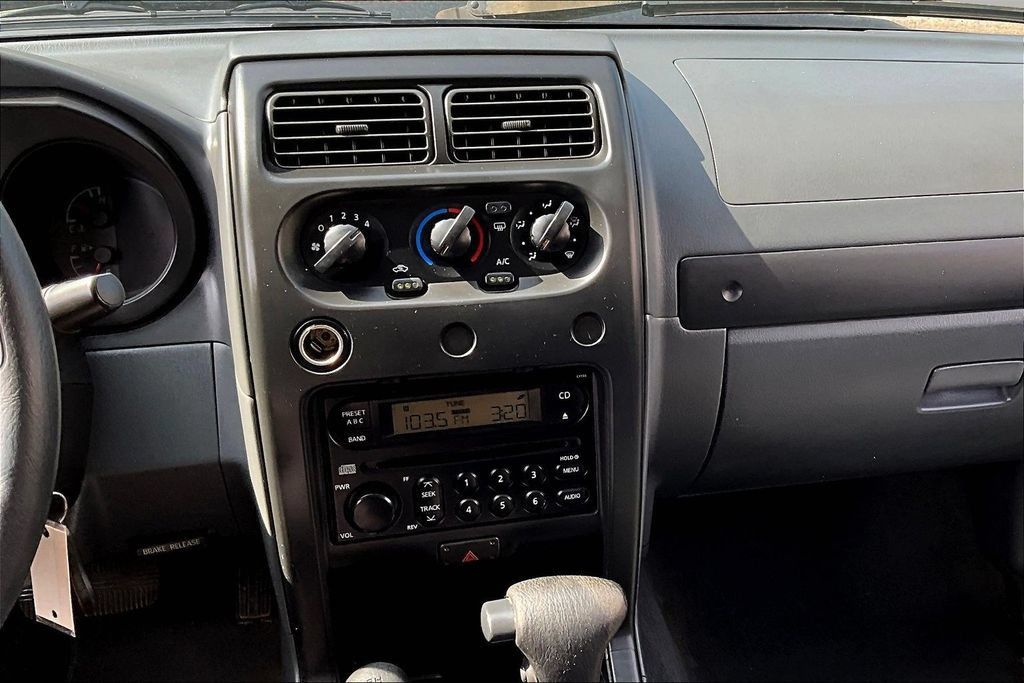 Used 2002 Nissan Xterra 4WD S/C image 9