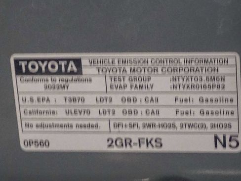 Certified 2022 Toyota Tacoma TRD Off-Road w/ Advanced Technology Package AWD/4WD image 29