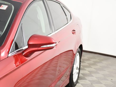 Used 2016 Ford Fusion SE FWD image 13