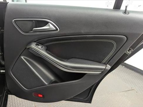 Used 2018 Mercedes-Benz CLA 250 image 19
