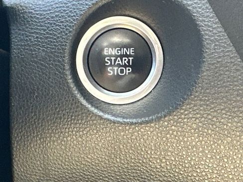 Used 2023 Toyota Corolla Cross XLE w/ Convenience Package image 31