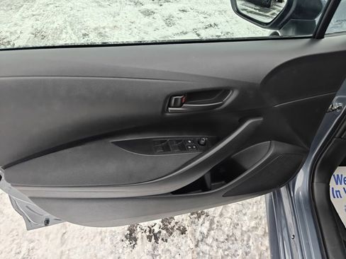 Used 2025 Toyota Corolla LE image 13