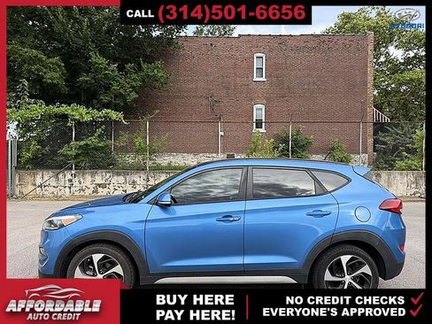 Used 2017 Hyundai Tucson Value FWD image 2
