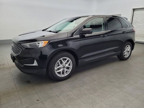 Used 2023 Ford Edge SEL image 2