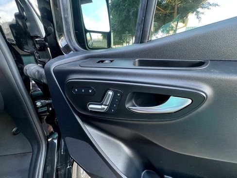 Used 2019 Mercedes-Benz Sprinter 144 image 81