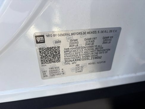 Used 2025 Chevrolet Equinox LT FWD image 30
