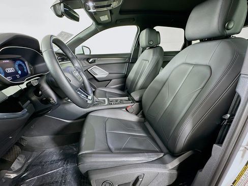 Used 2022 Audi Q3 2.0T Premium w/ Convenience Package image 18