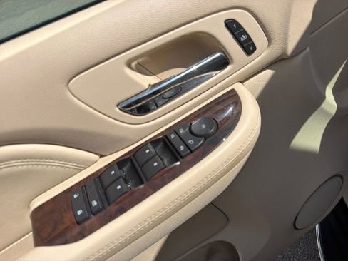 Used 2007 Cadillac Escalade AWD w/ Information Package image 13