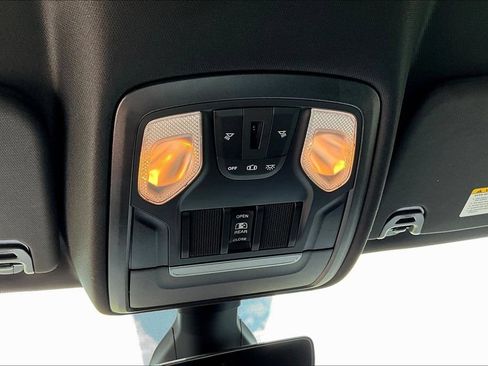 Used 2020 RAM 1500 Big Horn AWD/4WD image 18