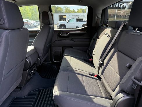New 2026 GMC Sierra 1500 Elevation image 16