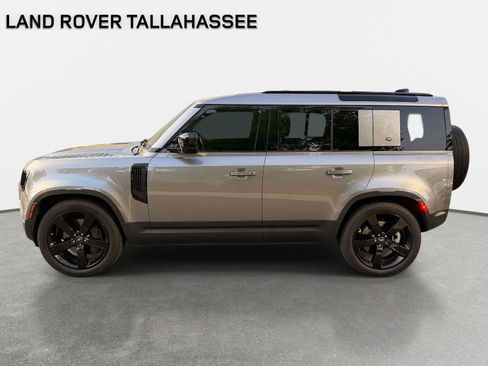 Used 2020 Land Rover Defender 110 HSE AWD/4WD image 10
