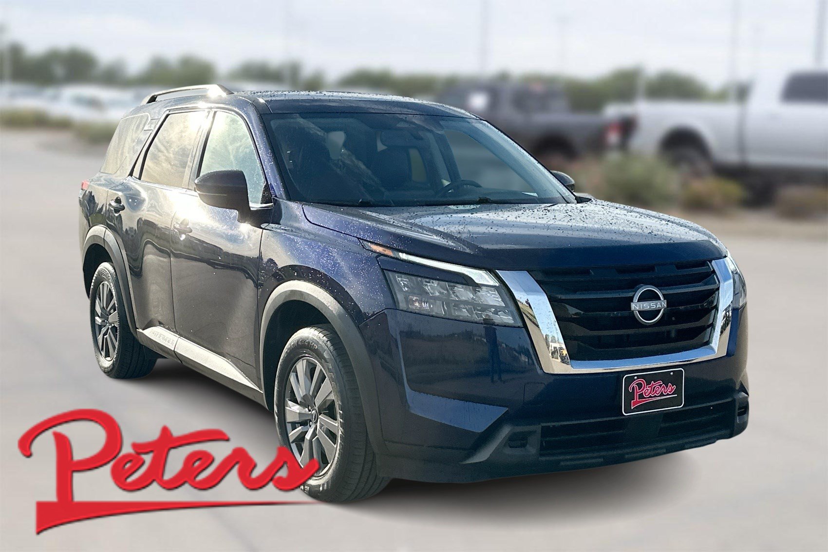 Used 2025 Nissan Pathfinder SV FWD image 1