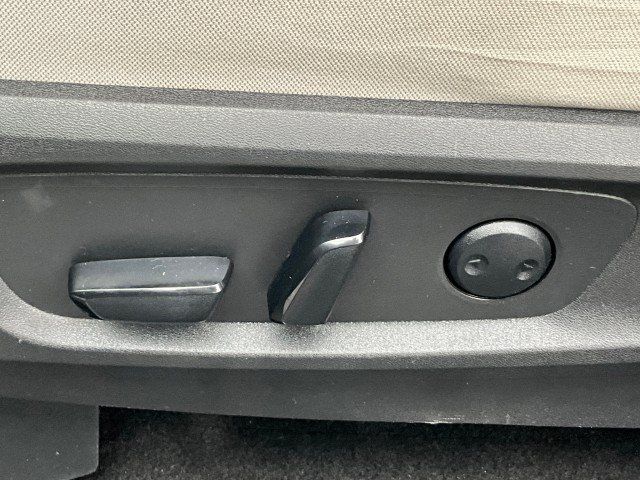 Used 2023 Nissan Pathfinder SV FWD image 23