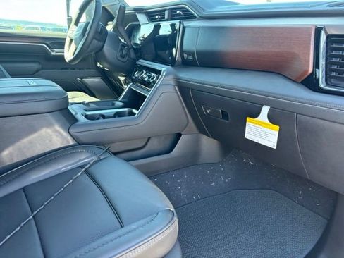 New 2026 GMC Sierra 2500 Denali w/ Denali Reserve Package AWD/4WD image 24