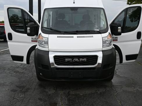 Used 2019 RAM ProMaster 2500 w/ Premium Appearance Group FWD image 3