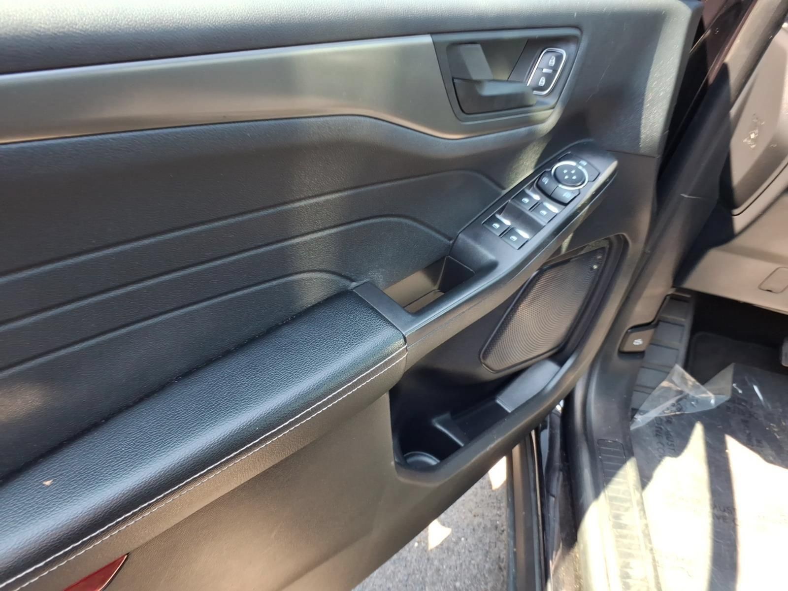 Used 2024 Ford Escape Active FWD image 8