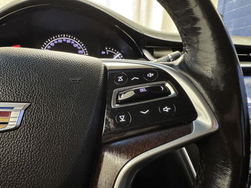 Used 2019 Cadillac XTS Luxury image 23