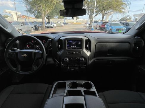 Certified 2025 Chevrolet Silverado 1500 Custom image 10